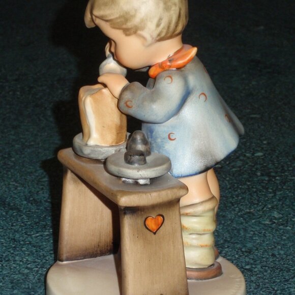 "A Fair Measure" Goebel Hummel Figurine #345 TMK5 ULTRA RARE EYES OPEN VERSION! - Picture 4 of 9